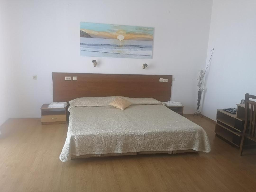 Family Hotel Verona Sozopol Exterior photo