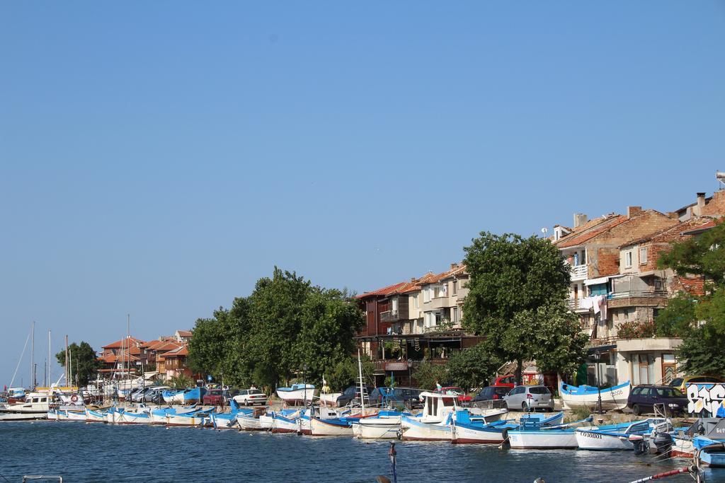 Family Hotel Verona Sozopol Exterior photo