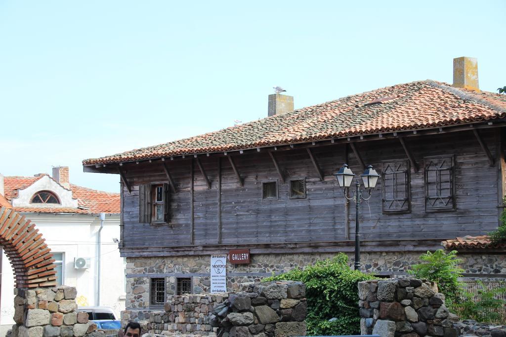 Family Hotel Verona Sozopol Exterior photo