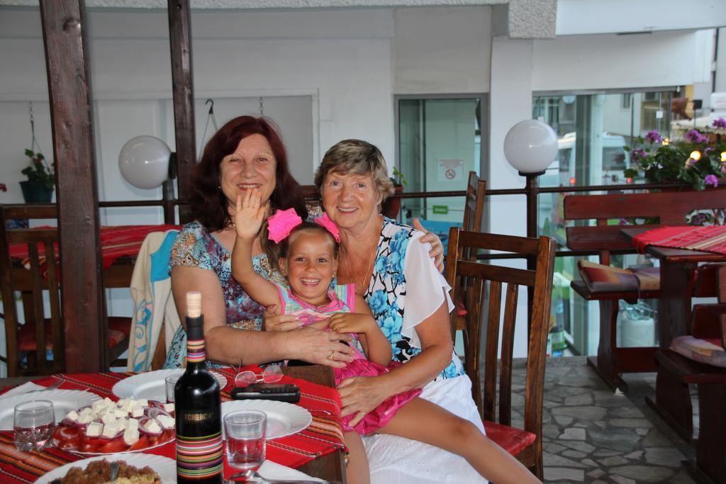Family Hotel Verona Sozopol Room photo