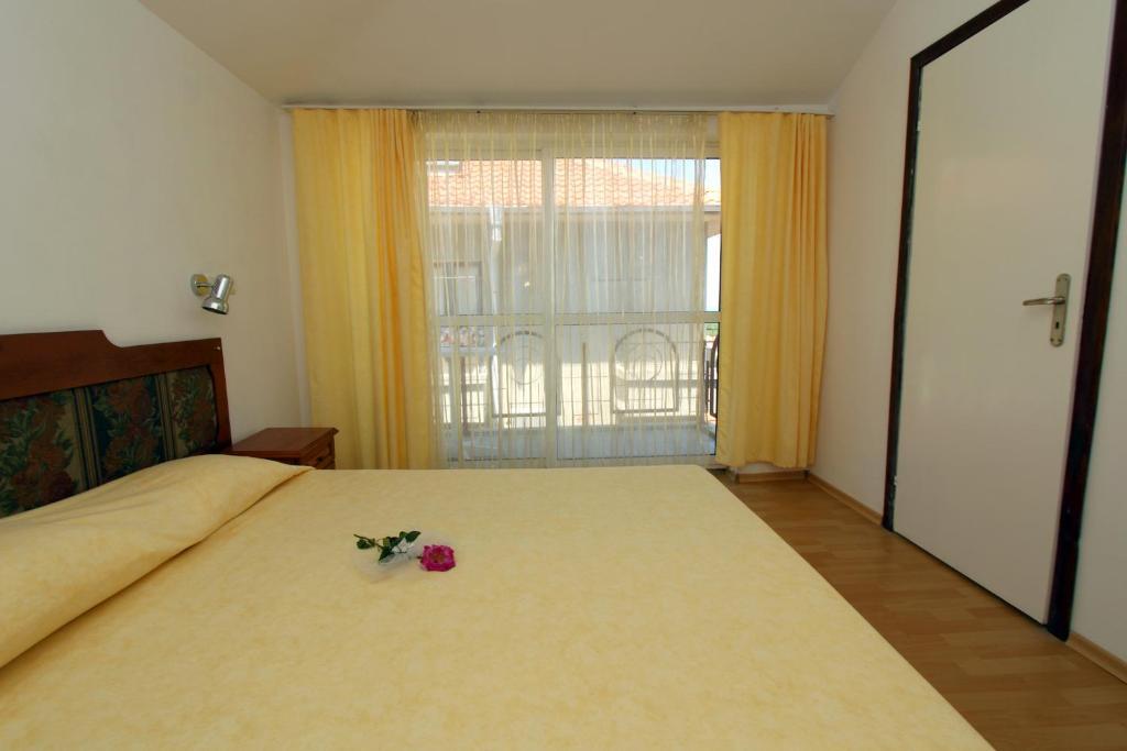 Family Hotel Verona Sozopol Room photo